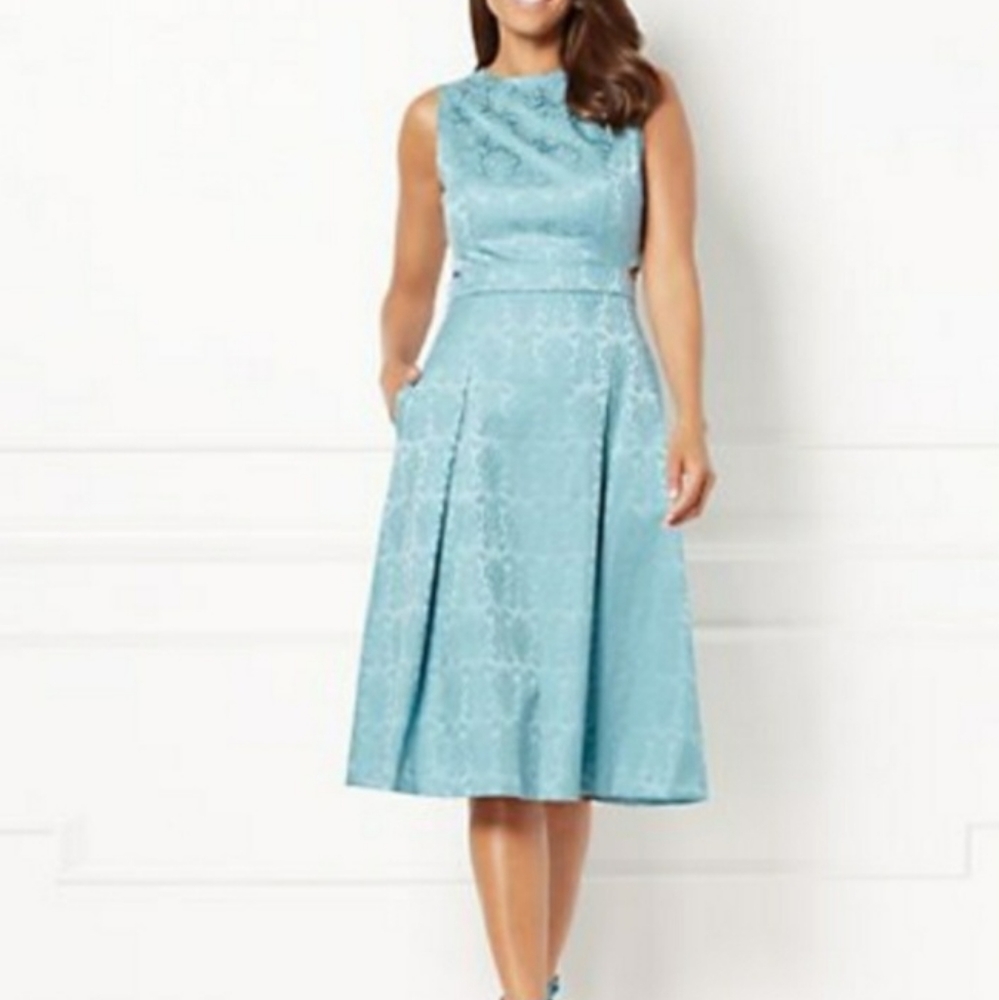 Eva mendez open back blue dress